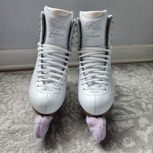 Jackson Ultima Elle Figure Skates - Size 7.5 Regular Width